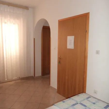 Jandric Apartment Lopar